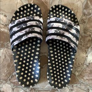 adidas Adilette